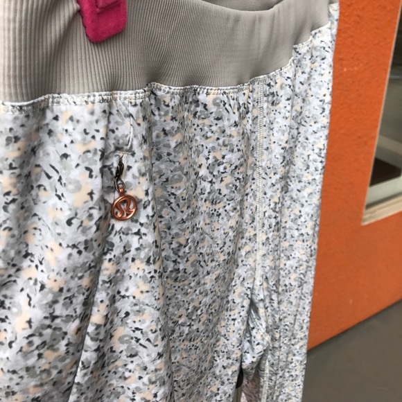 💕x2HP💕Lululemon Bring Back The Track Pant - Picture 4 of 7